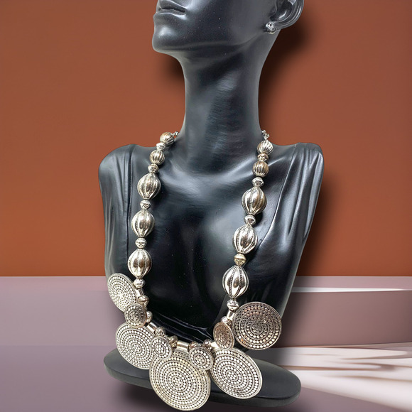 Vintage St. Thomas Silver Tone Multi Disc Textured Circle Statement Necklace - Picture 6 of 9